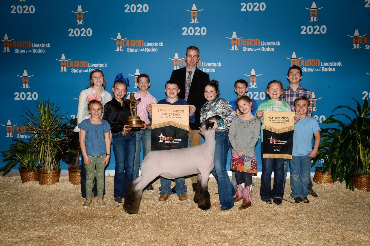 RODEO HOSTS ONLINE AUCTIONS TO SUPPORT JUNIOR EXHIBITORS